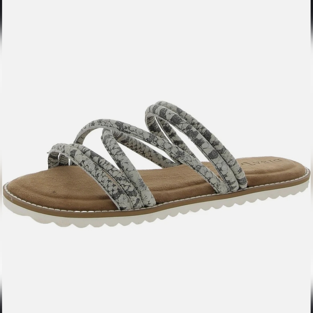 Diba True Cedar Cove Grey Snake Print Slip on Sandals Sz 8